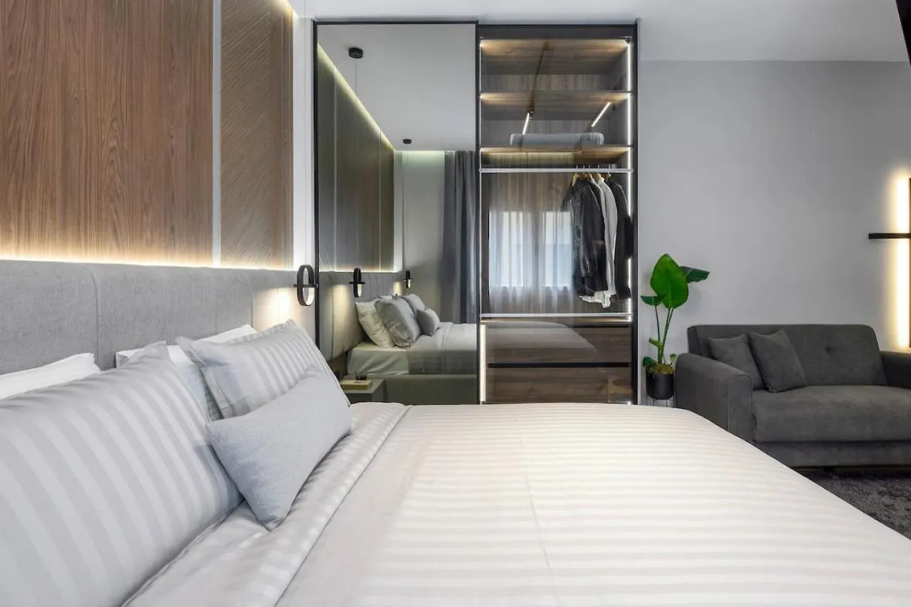 Aristotelian Virtues - Tharros Szaloniki Apartman
