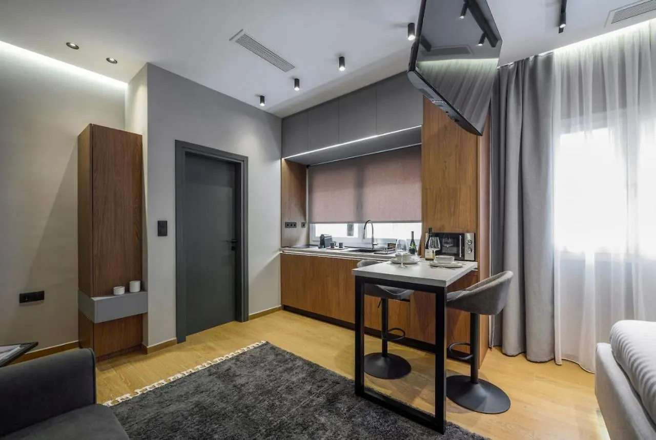 Aristotelian Virtues - Tharros Szaloniki Apartman