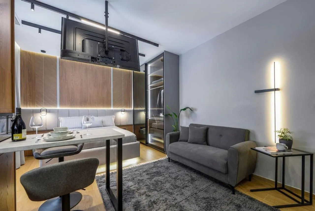 Aristotelian Virtues - Tharros Szaloniki Apartman